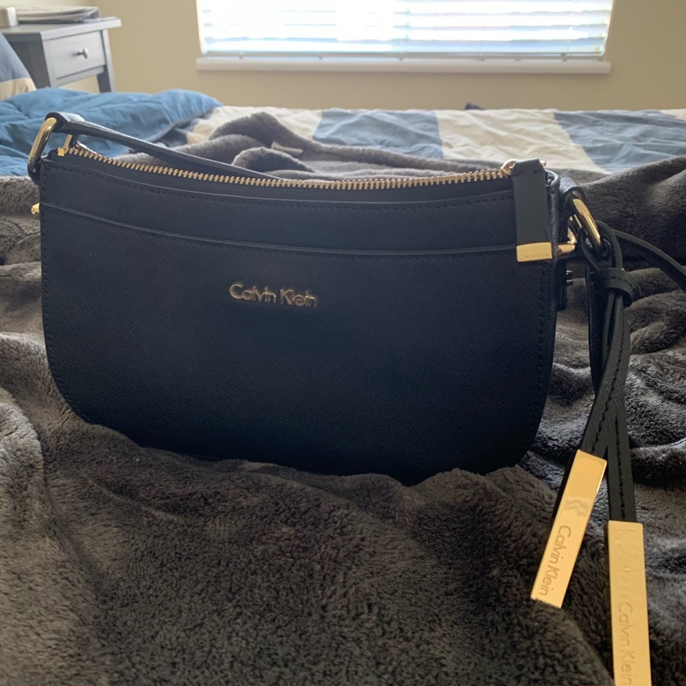 Calvin Klein Josie Small Demi Bag